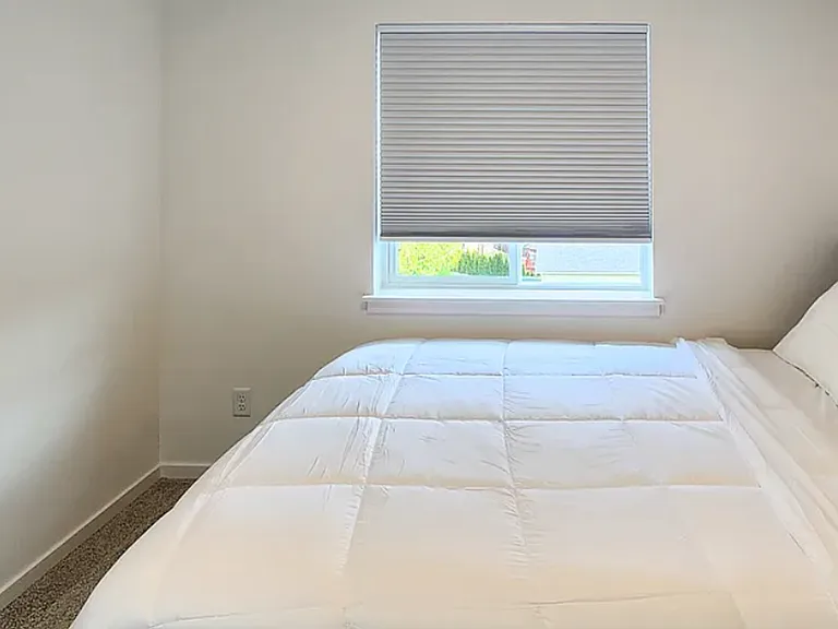 1042 NW Dragonstone St — Photo 9