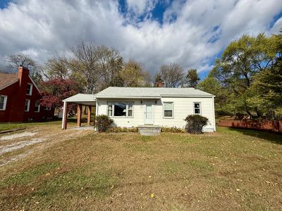 2213 W Main St, Salem, VA, 24153