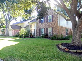 7835 Maple Brook Ln, Houston, TX 77095