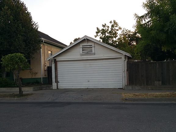 4th image of 1644 E Scotts Ave