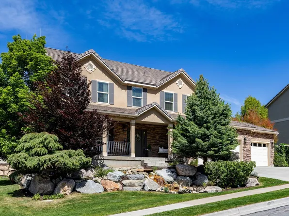 1016 Sage Ln, Fruit Heights, UT 84037