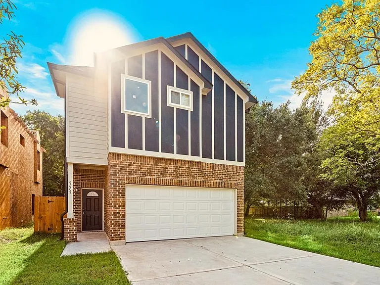 9605 Buffum St — Photo 11