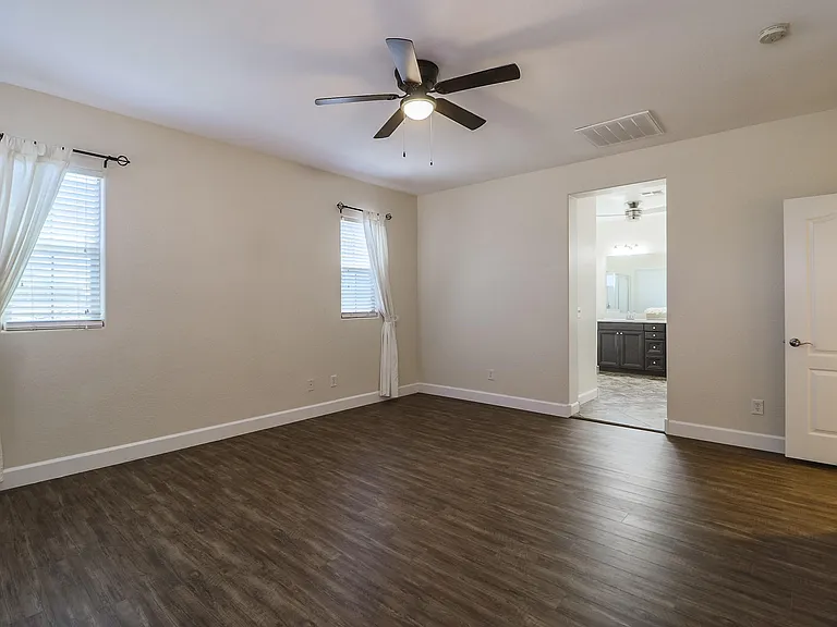 3457 E Orchid Ln — Photo 30