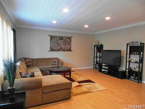 5th image of 5354 Lindley Ave APT 304