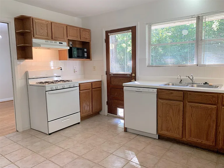 4427 Warm Springs Rd — Photo 9
