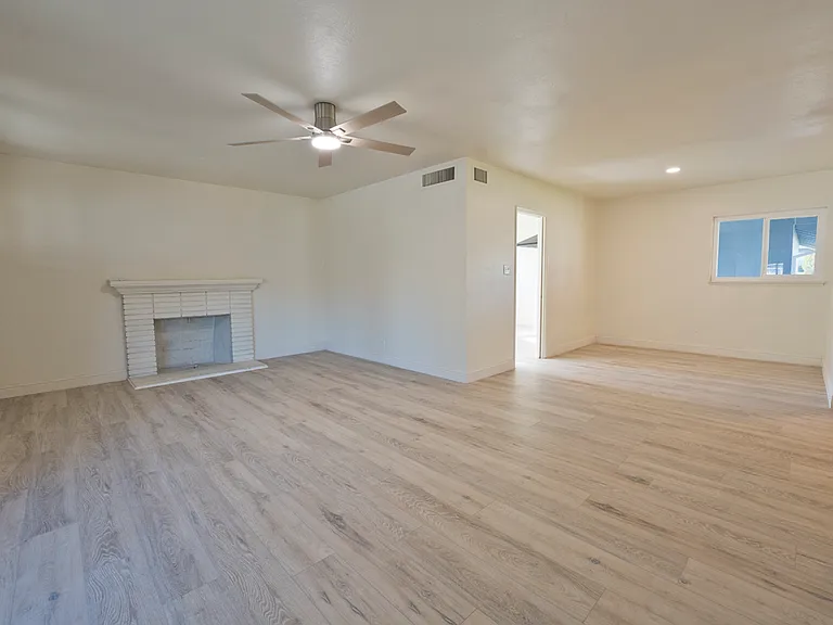 2205 Fairfax Rd — Photo 4