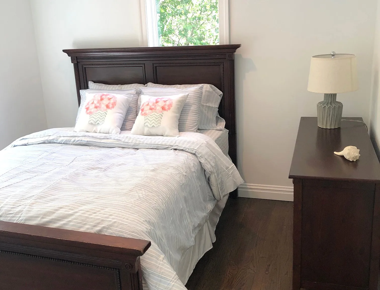Sag Harbor House - New Renovation - 4 Bed / 4 bath — Photo 3