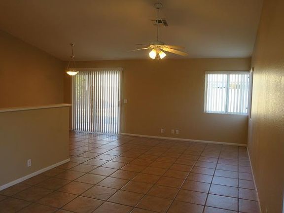 5th image of 8932 W Fullam St