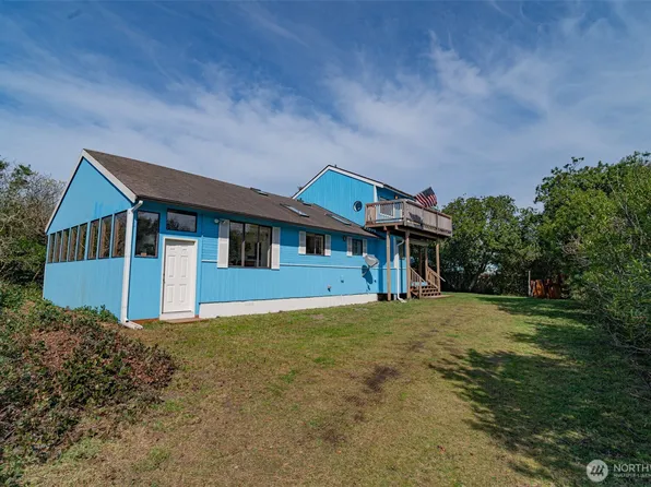 308 S Wynoochee Drive, Ocean Shores, WA 98569