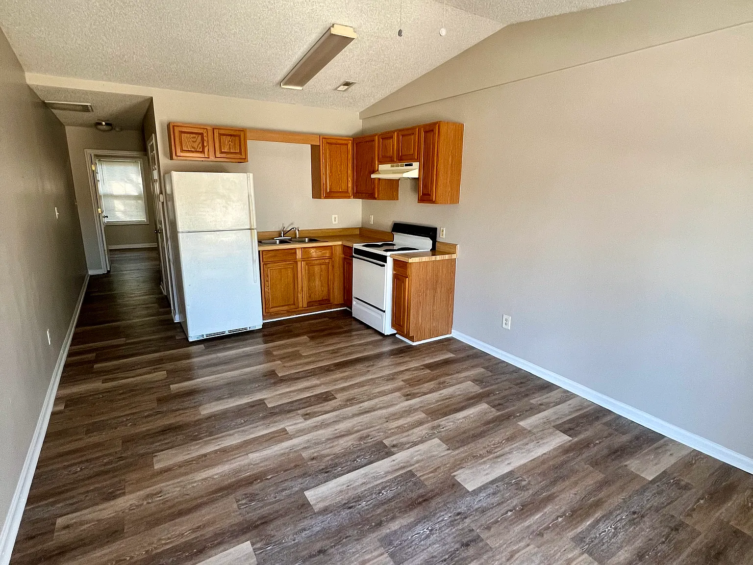 Taybran Ridge Apartments — Photo 2