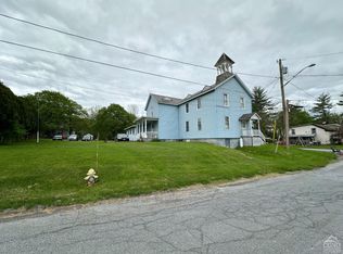 13 School St, Hoosick Falls, NY 12090