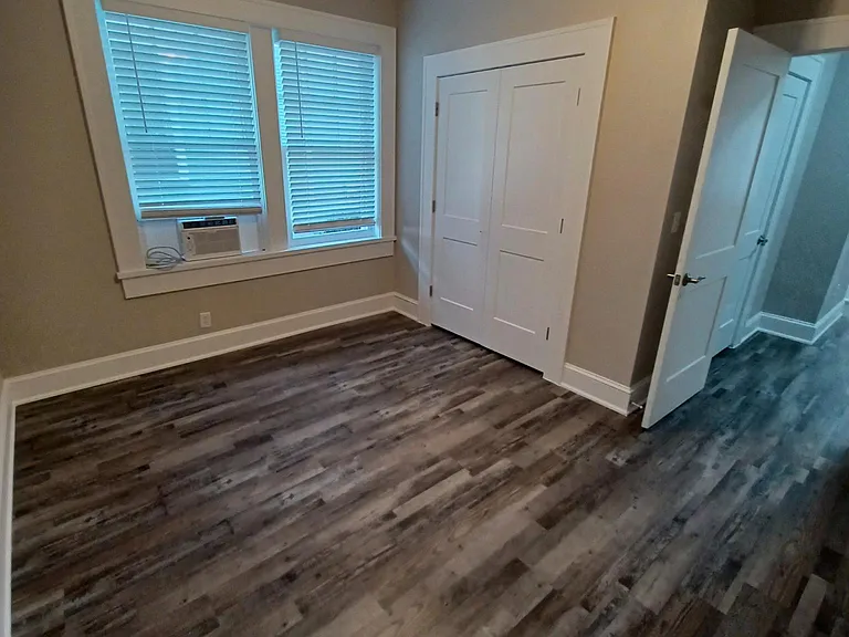 611 W Horatio St #15 — Photo 8