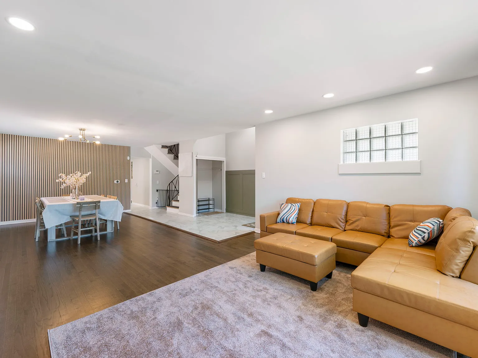 4 bed, 1800 sqft, $5,000 — Photo 3