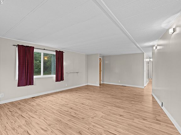 2nd image of 2657 Highway 101 N Unit 6