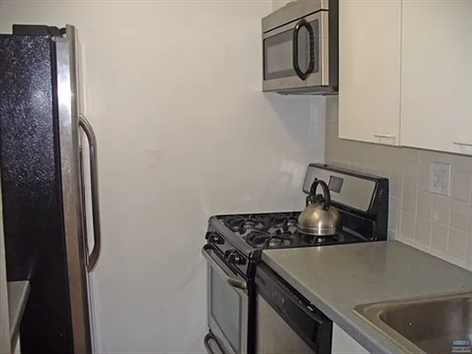 Sold by Citi Habitats | media 20
