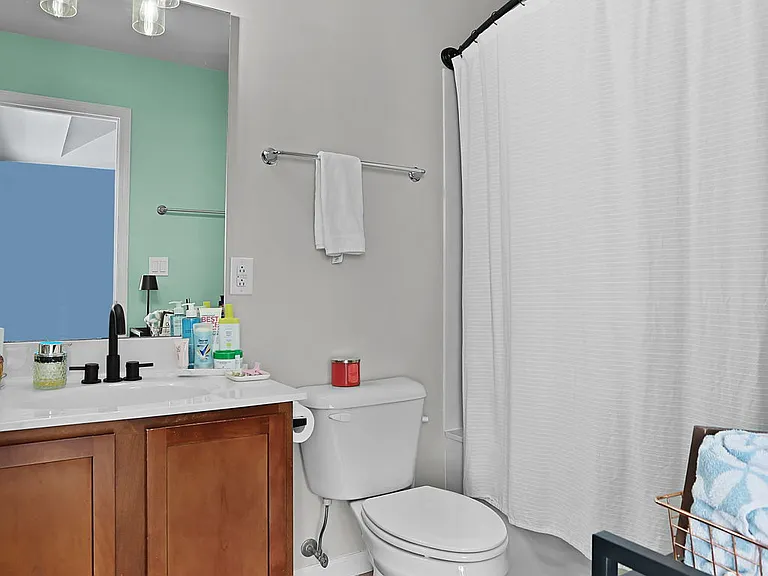 814 Cone Flower Dr — Photo 17