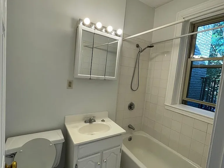 1623 Commonwealth Ave #18R — Photo 6