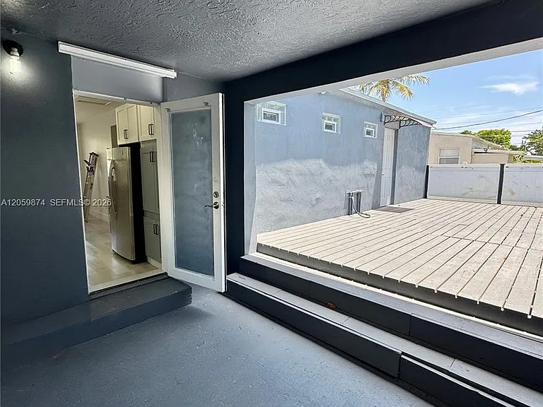 2130 Plunkett Ct — Photo 11
