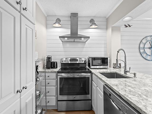 3rd image of 415 Ocean Creek Blvd. #2384