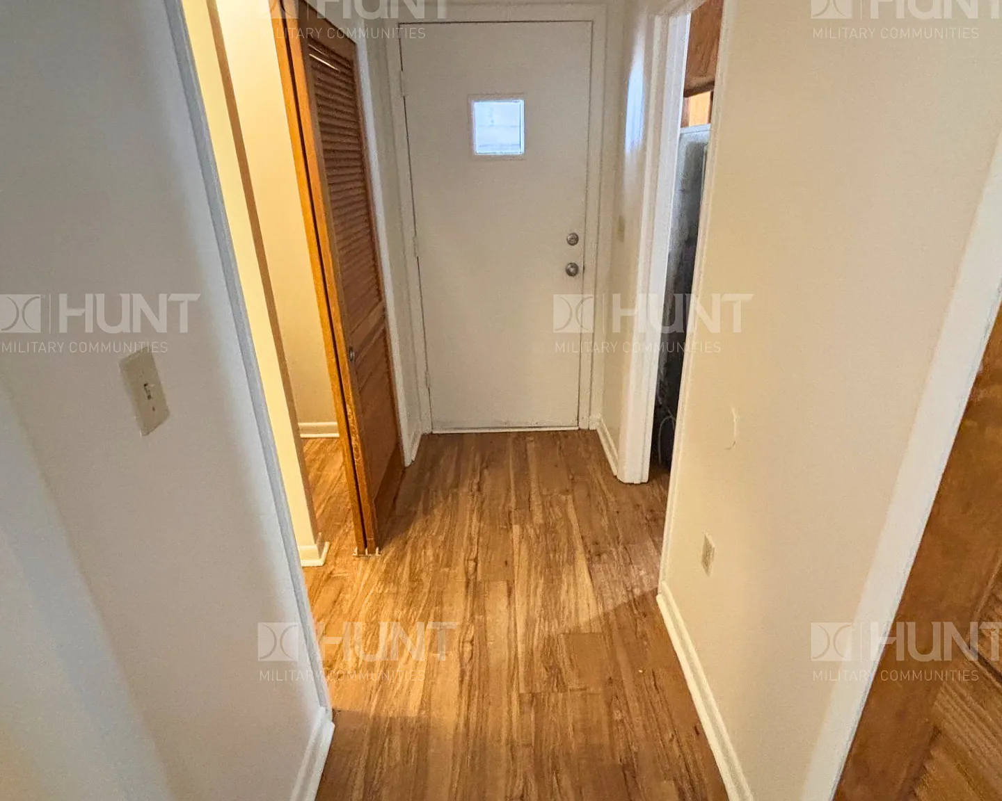 3 bed, 1.5 bath, 1304 sqft, $1,625 — Photo 2