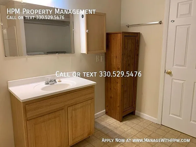 519 Green Ave SW — Photo 5