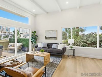 4020 La Jolla Village Dr, La Jolla, CA, 92037