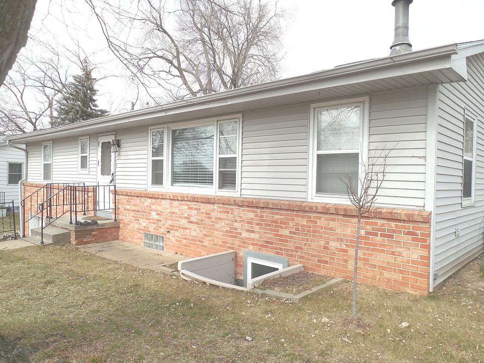 1201 Offutt Blvd in Bellevue