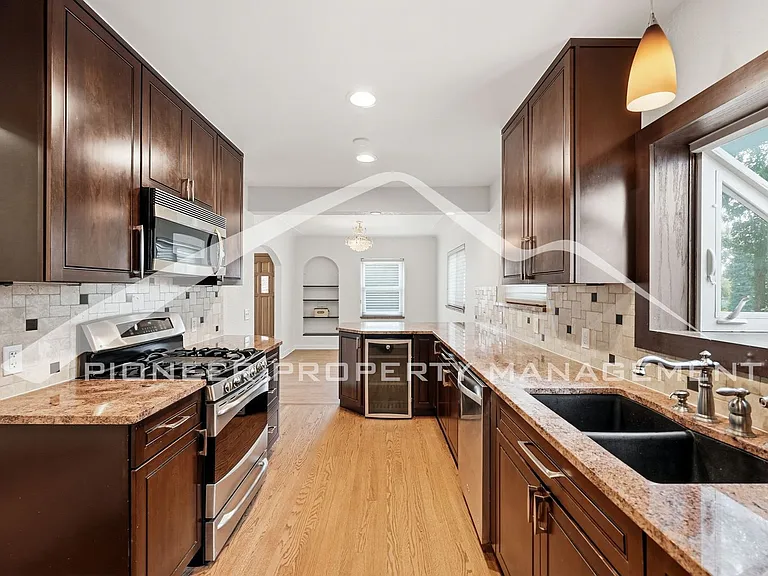 4717 W 31st Ave — Photo 8