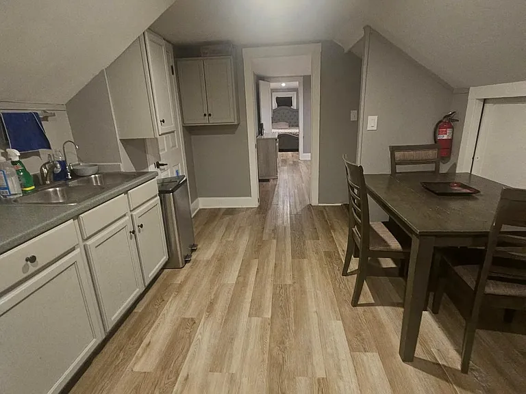 1030 Lindberg Dr #B — Photo 1