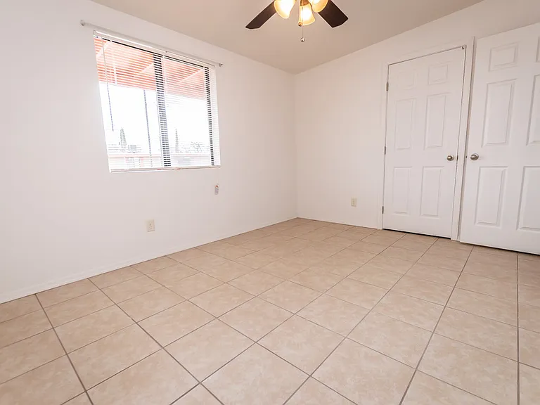3799 E Foothills Dr — Photo 14