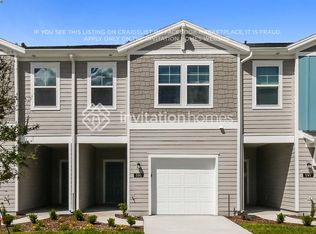 595 Cherry Ridge Dr, Orange Park, FL 32065
