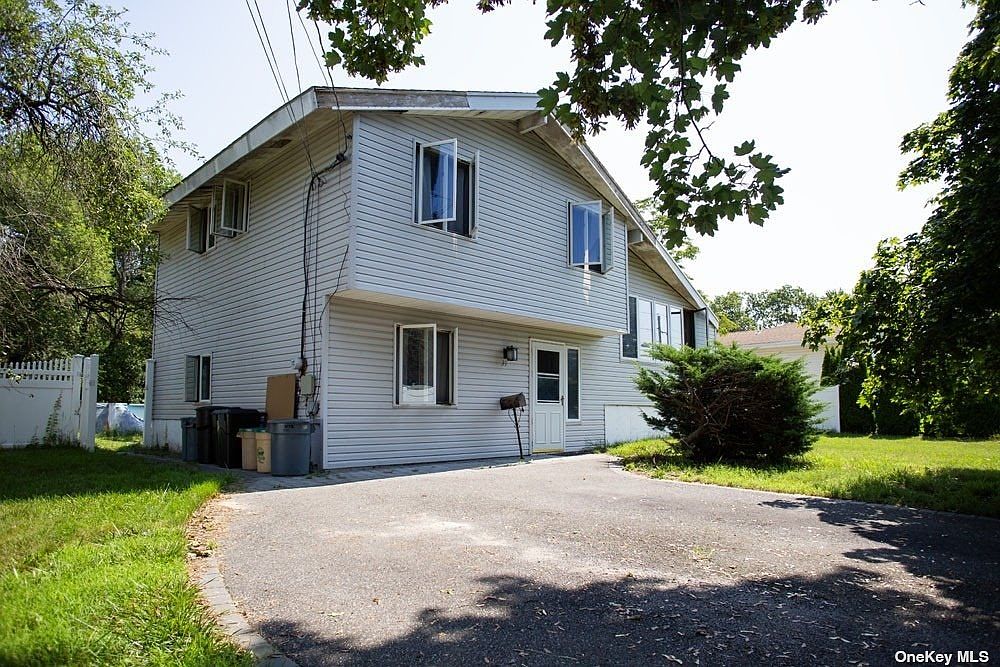 39 Woody Lane, Oakdale, NY 11769 MLS 3493723 Zillow