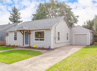 8914 SE Alder St, Portland, OR 97216