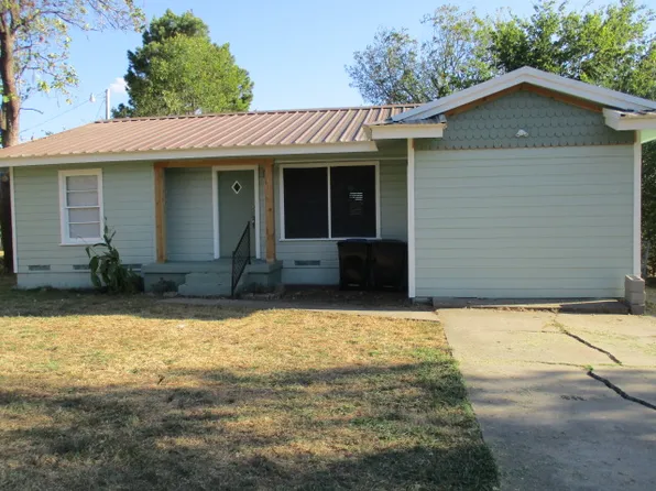 1419 Tremont St, Greenville, TX 75401
