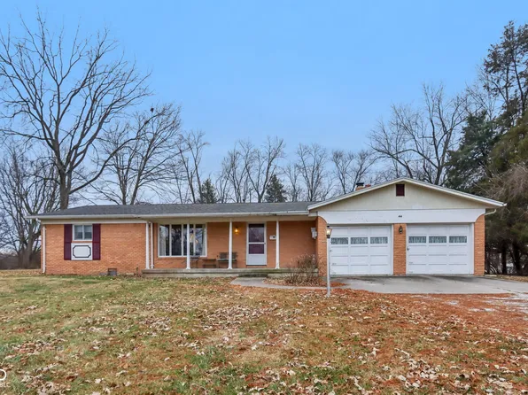 44 Sunset Dr, Greencastle, IN 46135
