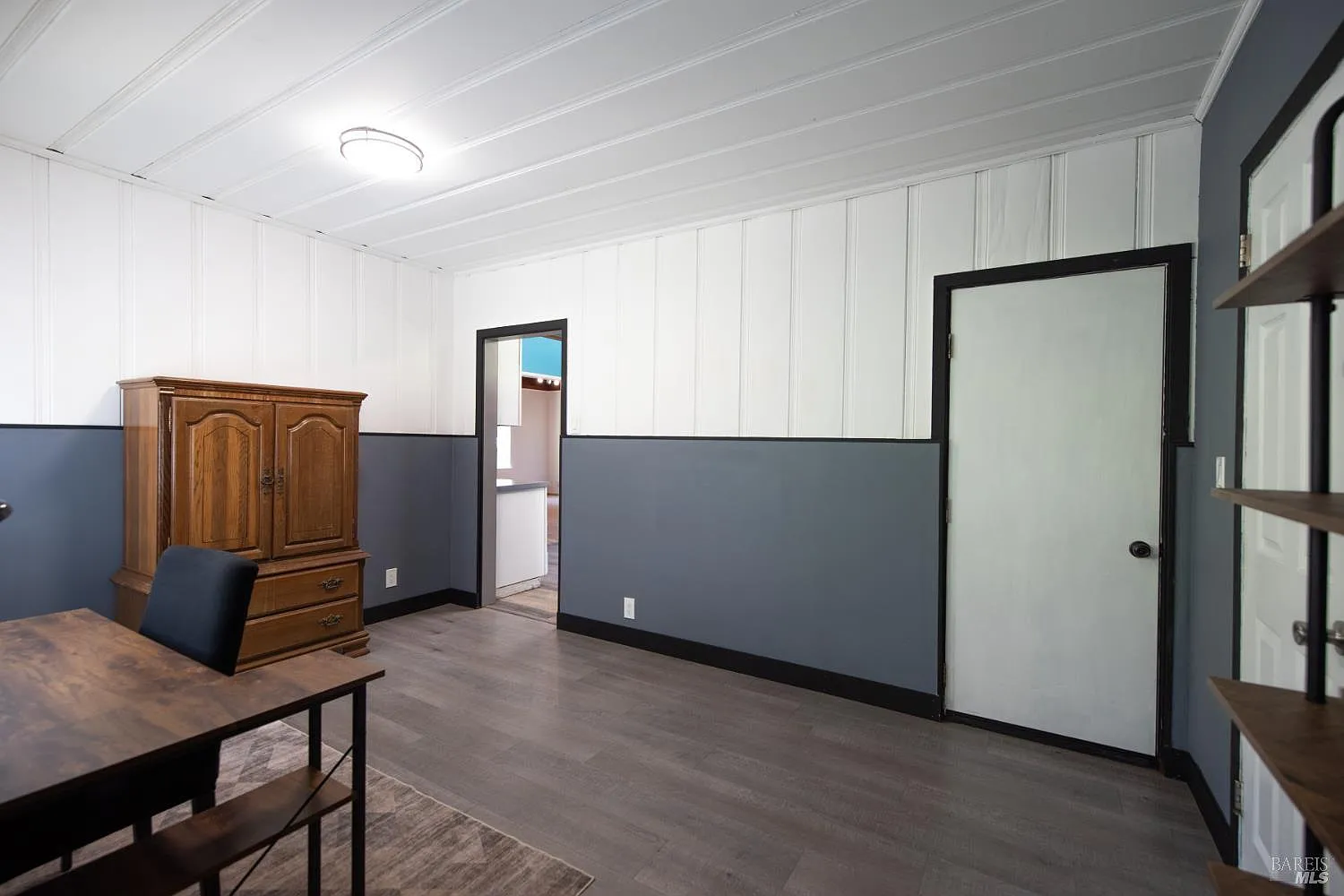 10671 Forest Hills Road - Photo 12