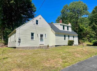 88 N Water St, Boscawen, NH 03303