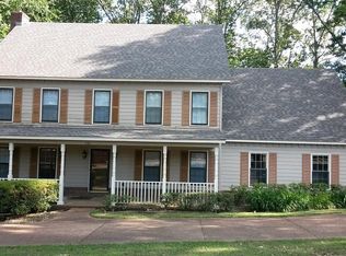 1135 Frank Rd, Collierville, TN 38017