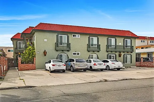 4450 Wilson Ave #11 Photo 1
