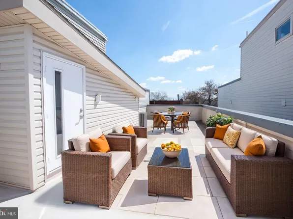 908 N 16th St #2, Philadelphia, PA 19130