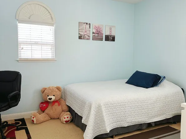 6080 Round Hill Dr, Dublin, CA 94568