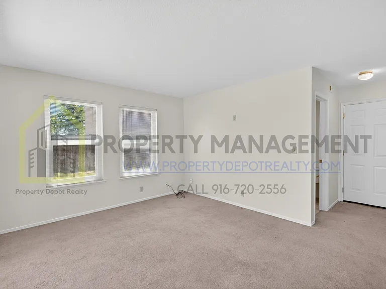 9013 Figtree Ct — Photo 22