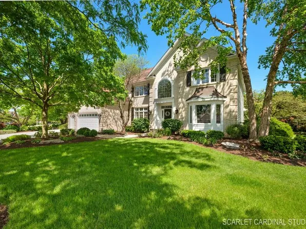 3308 White Eagle Dr, Naperville, IL 60564
