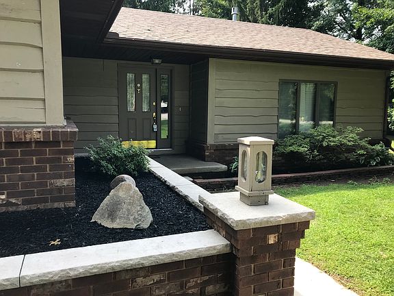 3rd image of 1921 County Road D