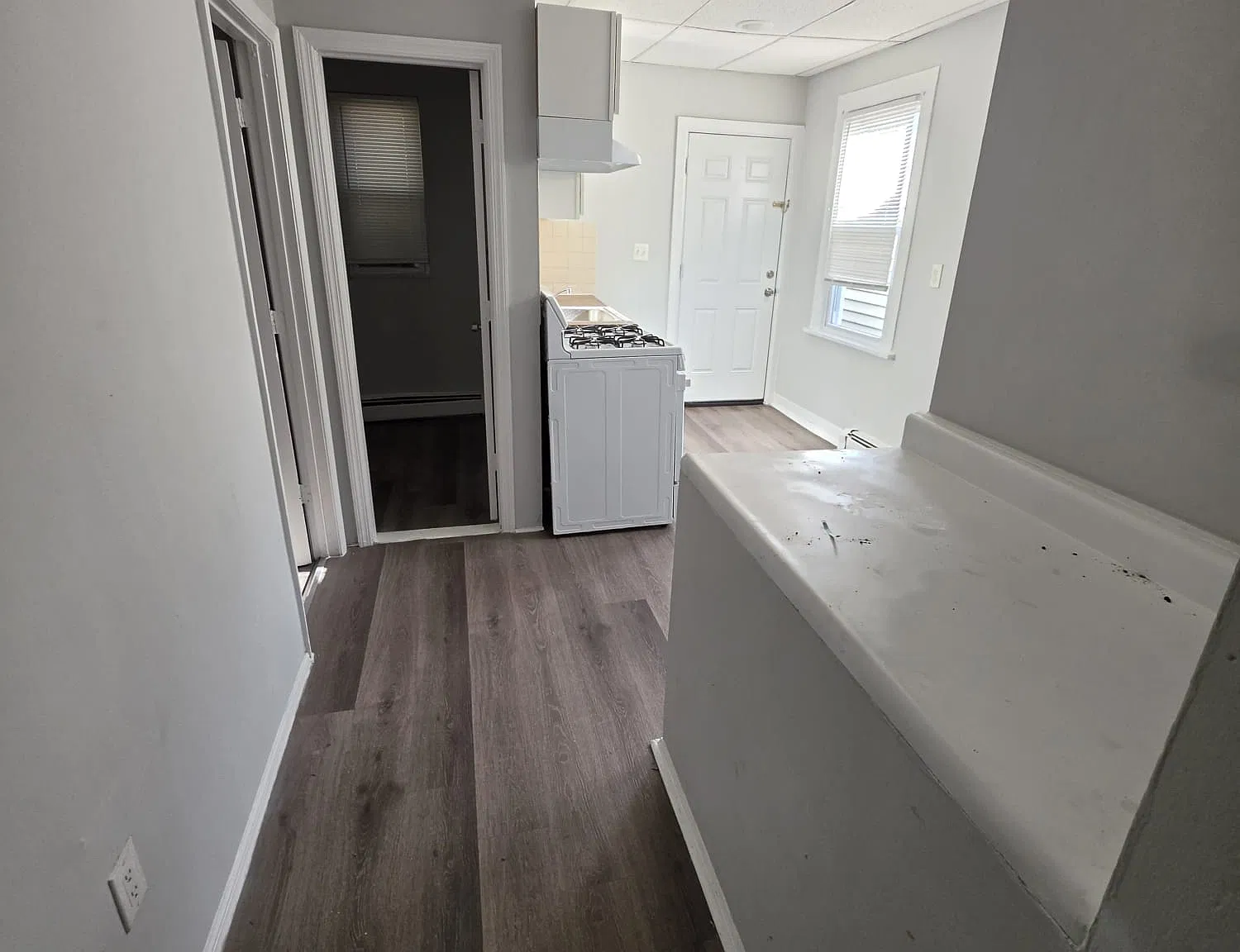 3 bed, $1,800 — Photo 2