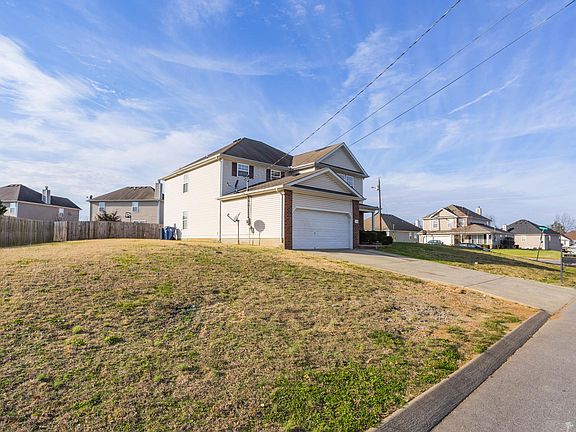 3rd image of 1225 Lasalle Dr