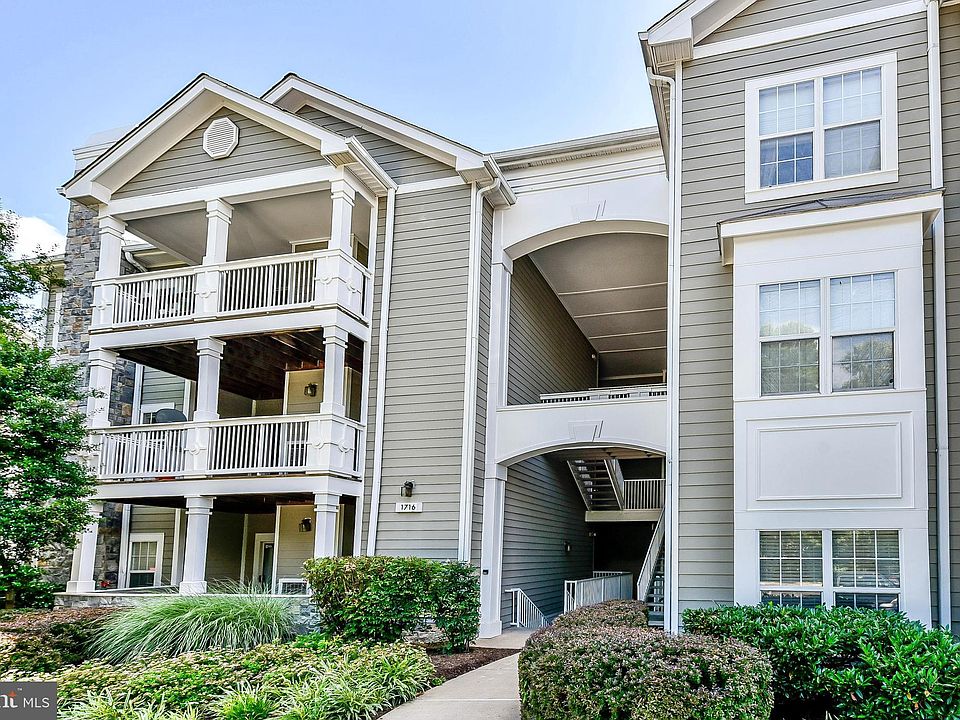 1st image of 1716 Lake Shore Crest Dr Suite 13