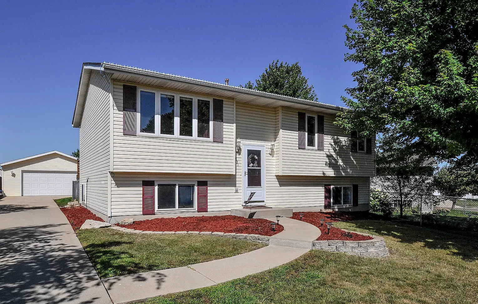 4831 Opal Ln NW — Photo 1