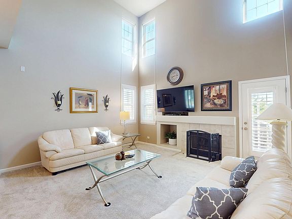 5th image of 1147 Hampton Ln