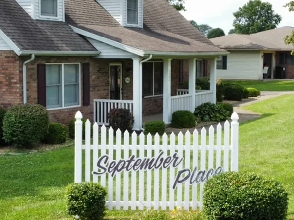 3009 N Anthony Ct, Huntingburg, IN 47542